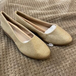 Shimmering Gold Women's dressy shoes